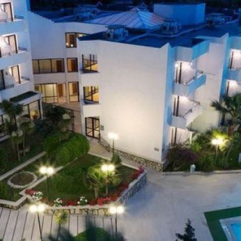 İzmir / Çeşme / Çiftlikköy